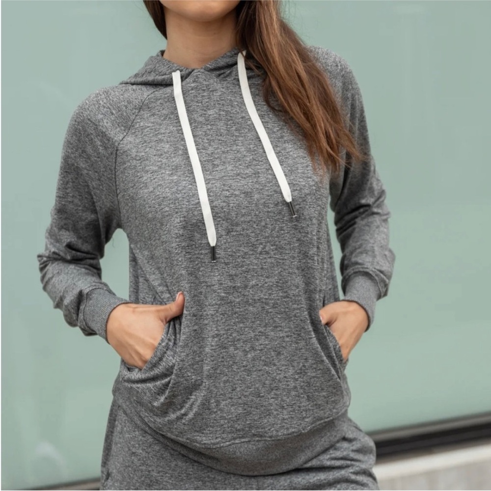 feat flow/Tech Roam Unisex NWT S (M) lightweight athletic gray Hoodie